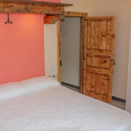 In Casola Near Torre Di Casola Apartmán *