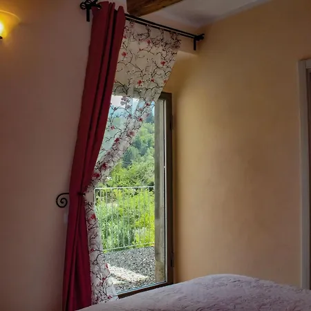 Apartmán In Casola Near Torre Di Casola